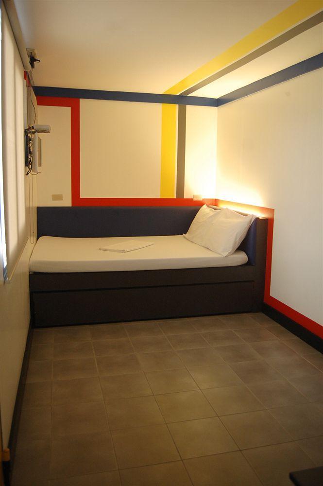 Hotel V Angeles Eksteriør billede